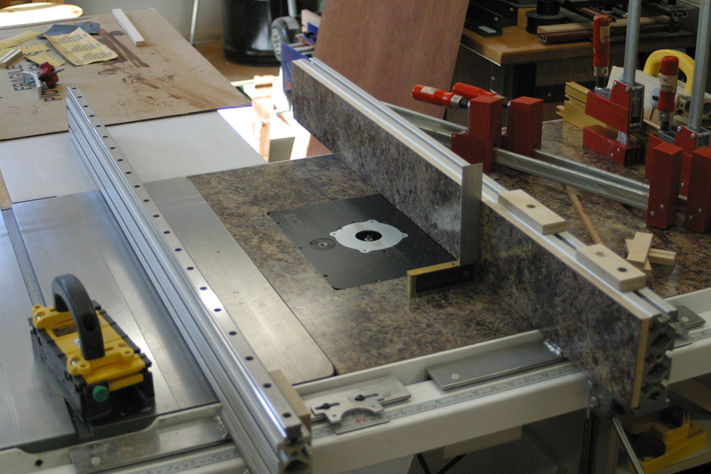 Table Saw Fence System With Interchangable Table Saw Fences!