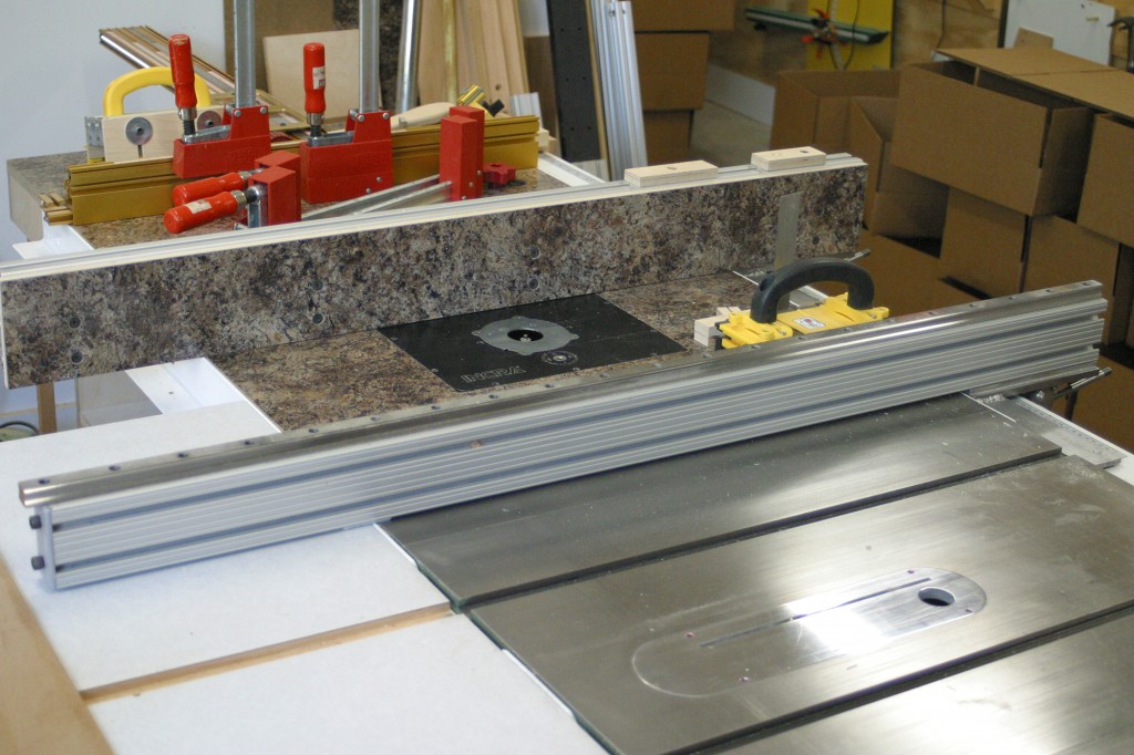 Table Saw Fence System With Interchangable Table Saw Fences!